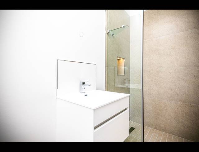 4 BEDROOM FREEHOLD FOR SALE IN SANDOWN